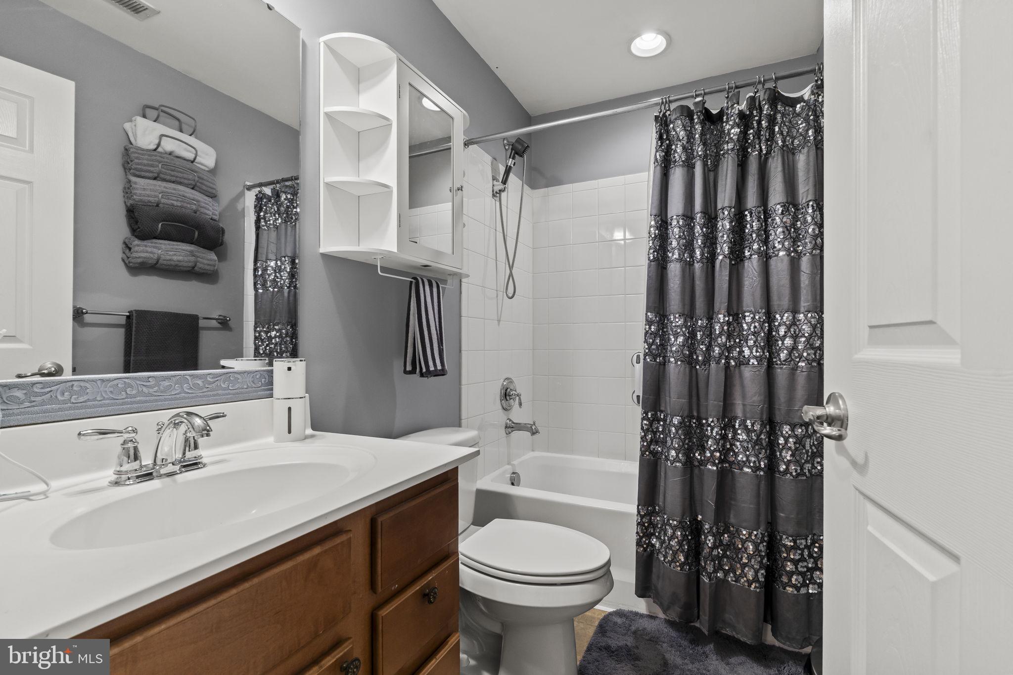 2102 East Oak Road, Unit C4 Vineland, NJ 08361 - Photo 35 of 40