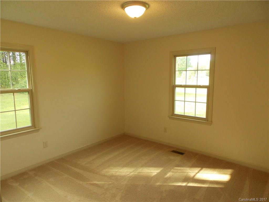 1655 Amity Church Road Denver, NC 28037 - Photo 11 of 24 Gallery Image 11