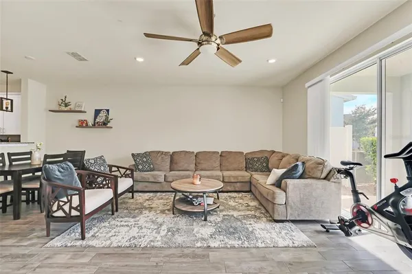 $2,400 | 3780 Plainview Drive, Orlando, FL 32824