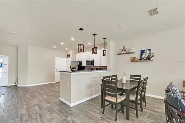 $2,400 | 3780 Plainview Drive, Orlando, FL 32824