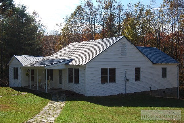 984 Camp Butler Road Glade Valley, NC 28627 - Photo 2 of 39 Gallery Image 2