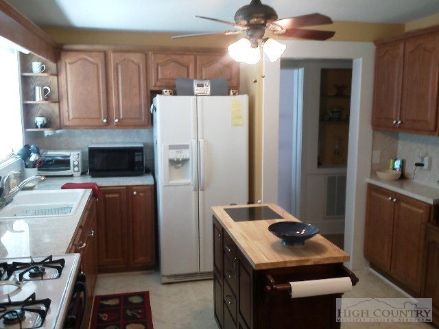 984 Camp Butler Road Glade Valley, NC 28627 - Photo 24 of 39 Gallery Image 24