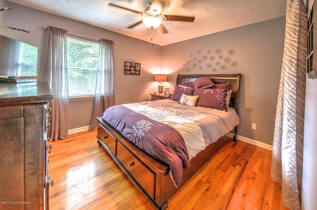 3703 Longview Road Jeffersontown, KY 40299 - Photo 7 of 17 Longview master