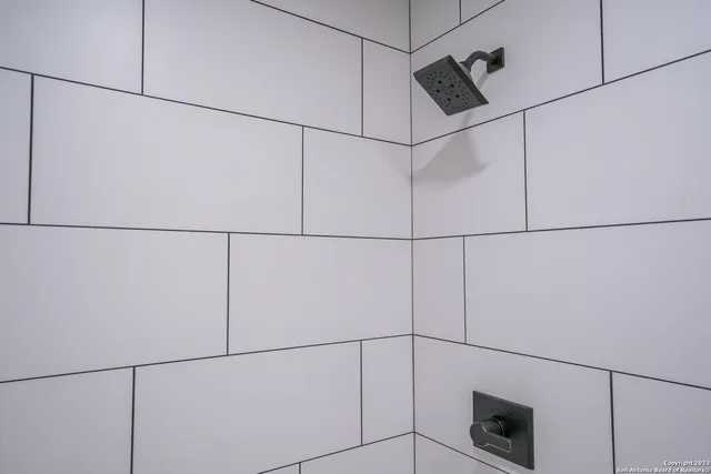 $1,500 | 1225 Texas Oaks, Unit D, Spring Branch, TX 78070