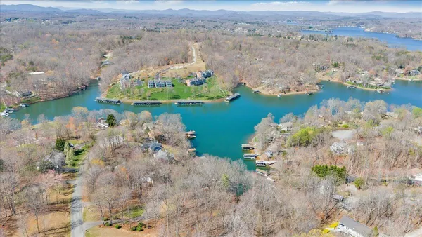 $1,350,000 | 150 Waterwood Drive, Moneta, VA 24121