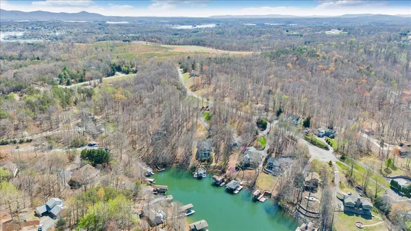 $1,350,000 | 150 Waterwood Drive, Moneta, VA 24121