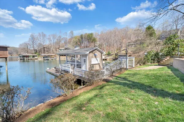 $1,350,000 | 150 Waterwood Drive, Moneta, VA 24121