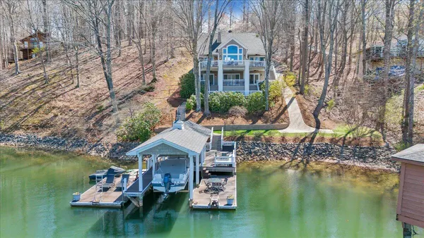 $1,350,000 | 150 Waterwood Drive, Moneta, VA 24121