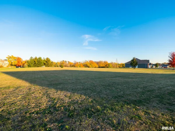 $61,000 | 116 Lost Creek Court, Pekin, IL 61554