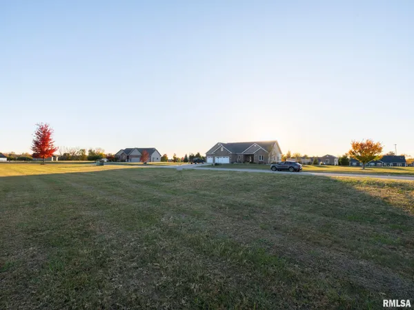 $61,000 | 116 Lost Creek Court, Pekin, IL 61554