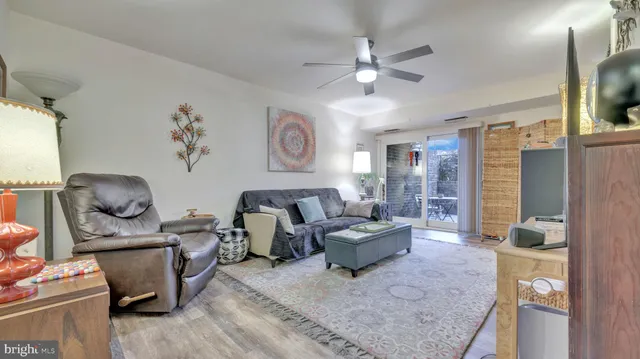 $250,000 | 20 Silverwood Circle, Unit 4, Annapolis, MD 21403