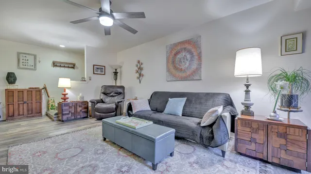 $250,000 | 20 Silverwood Circle, Unit 4, Annapolis, MD 21403