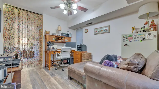 $250,000 | 20 Silverwood Circle, Unit 4, Annapolis, MD 21403