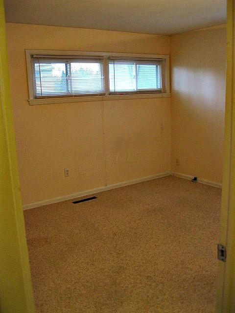 901 Afton Road Columbus, OH 43221 - Photo 8 of 18 Gallery Image 8
