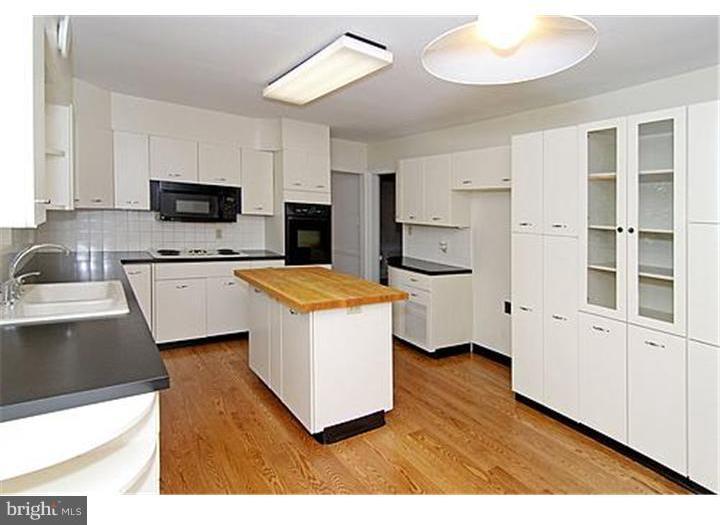 57 Boot Road Newtown Square, PA 19073 - Photo 6 of 16 Gallery Image 6