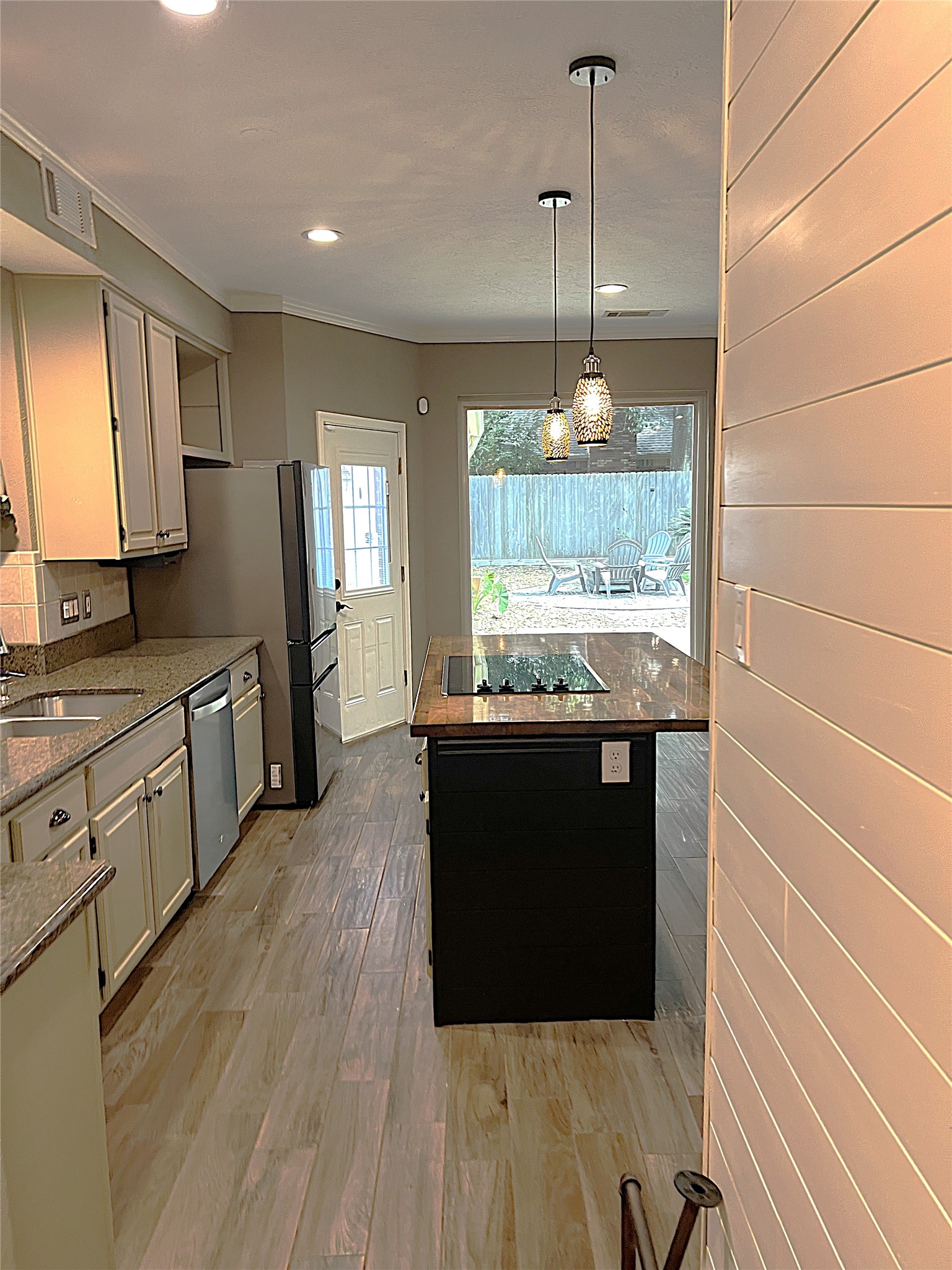 3607 Spring Arbor Way Houston, TX 77345 - Photo 7 of 44