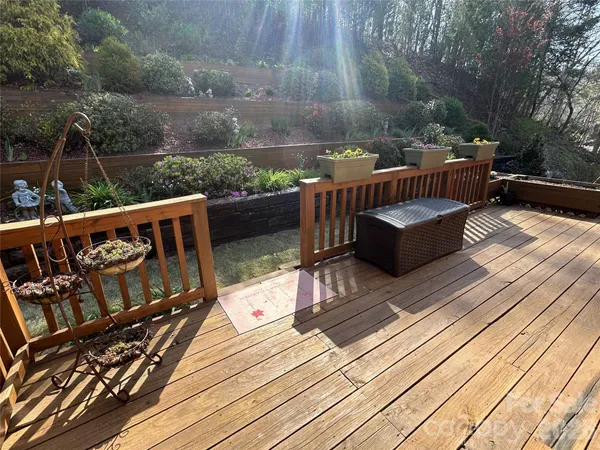 $1,135,000 | 3695 Highway 9, Mill Spring, NC 28756