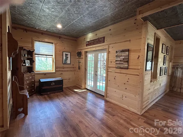 $1,135,000 | 3695 Highway 9, Mill Spring, NC 28756