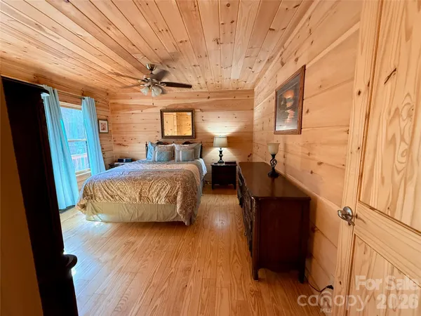 $1,135,000 | 3695 Highway 9, Mill Spring, NC 28756