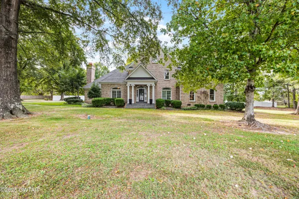 $900,000 | 119 Stonehenge Drive, Jackson, TN 38305