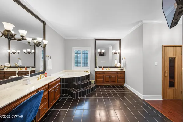 $900,000 | 119 Stonehenge Drive, Jackson, TN 38305