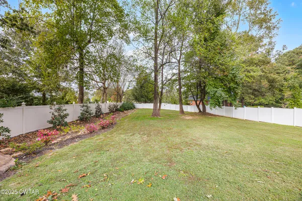 $900,000 | 119 Stonehenge Drive, Jackson, TN 38305