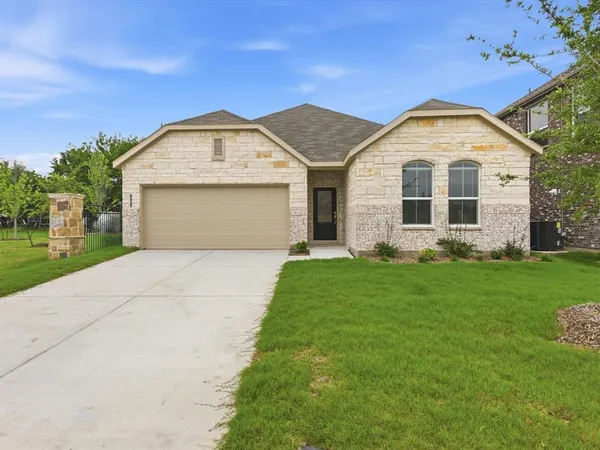 $2,300 | 6920 Steiger Trail, McKinney, TX 75071
