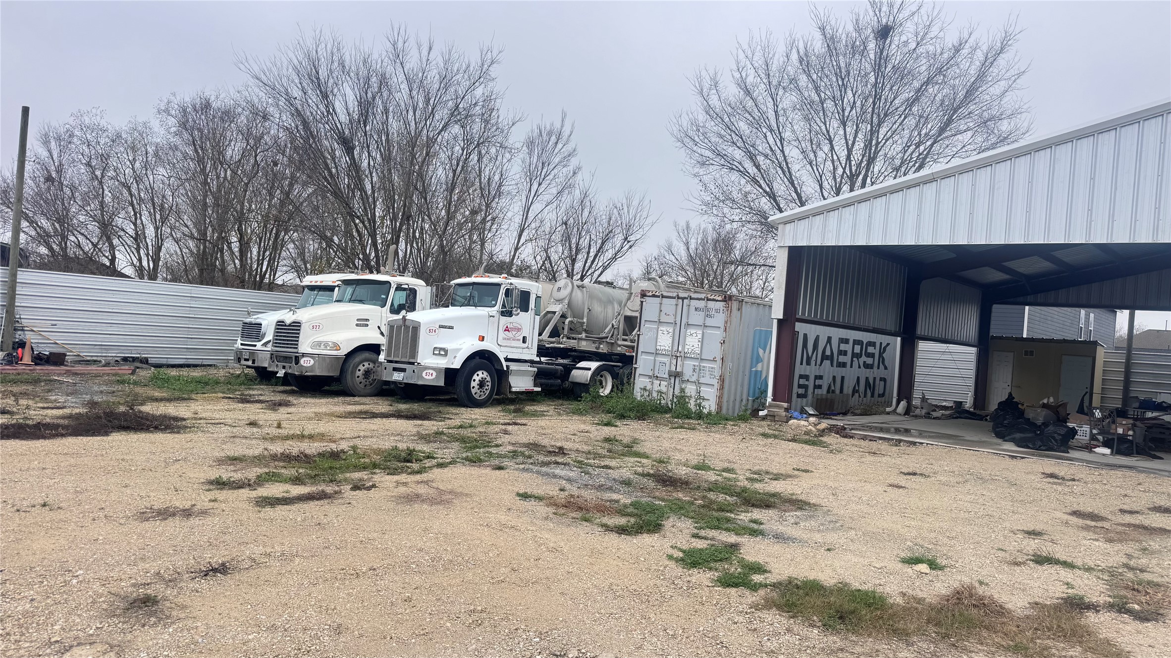 6315 Haight Street Houston, TX 77028 - Photo 22 of 23 a view of a outdoor space with a patio