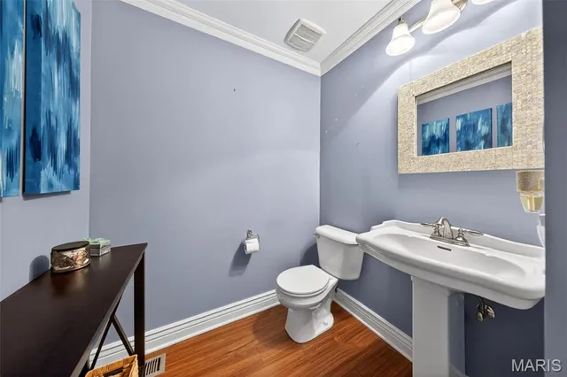 $330,000 | 1075 Fenton Park Drive, Fenton, MO 63026