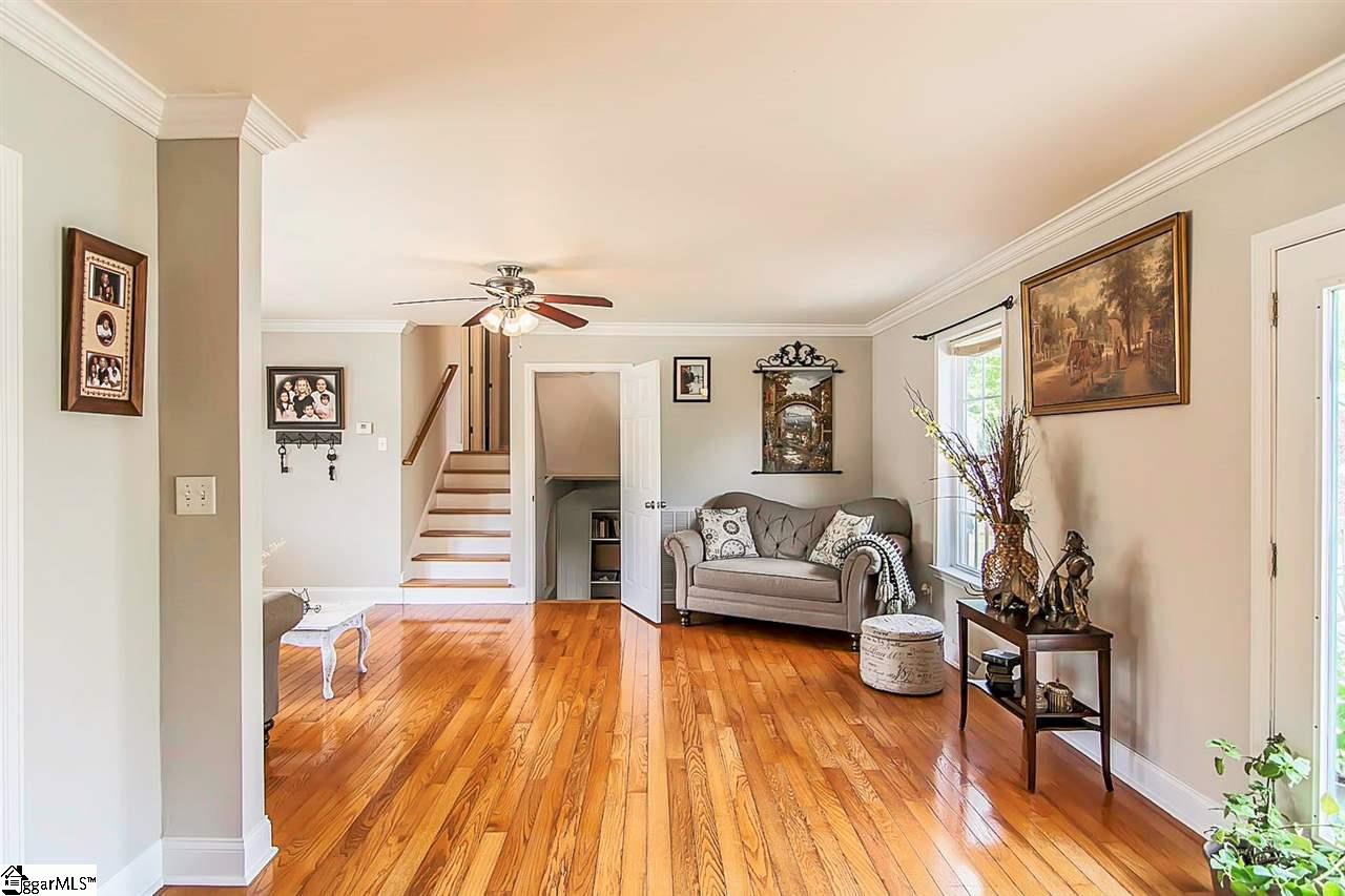 207 Brookmere Road Simpsonville, SC 29681 - Photo 5 of 29 Gallery Image 5
