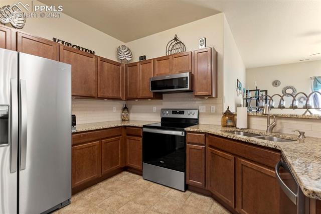 7835 Morning Dew Road Colorado Springs, CO 80908 - Photo 10 of 26