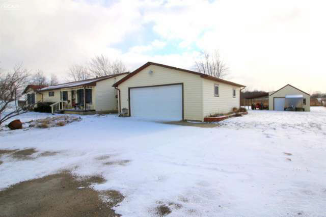 7491 Cook Road Swartz Creek, MI 48473 - Photo 1 of 34 20457084.JPG