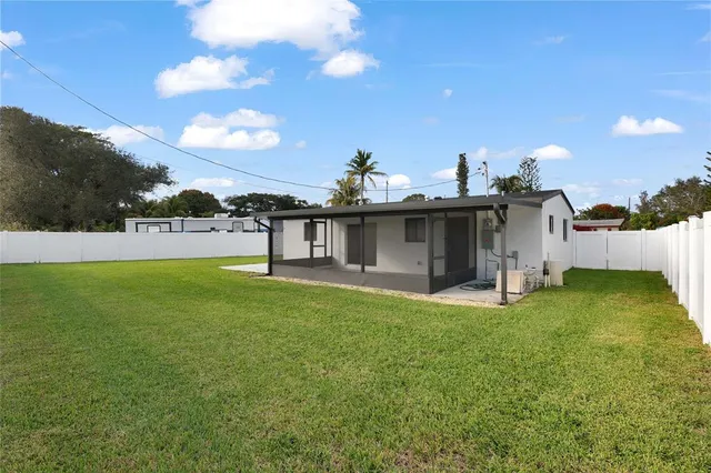 $550,000 | 6374 Southwest 2nd Street, Margate, FL 33068