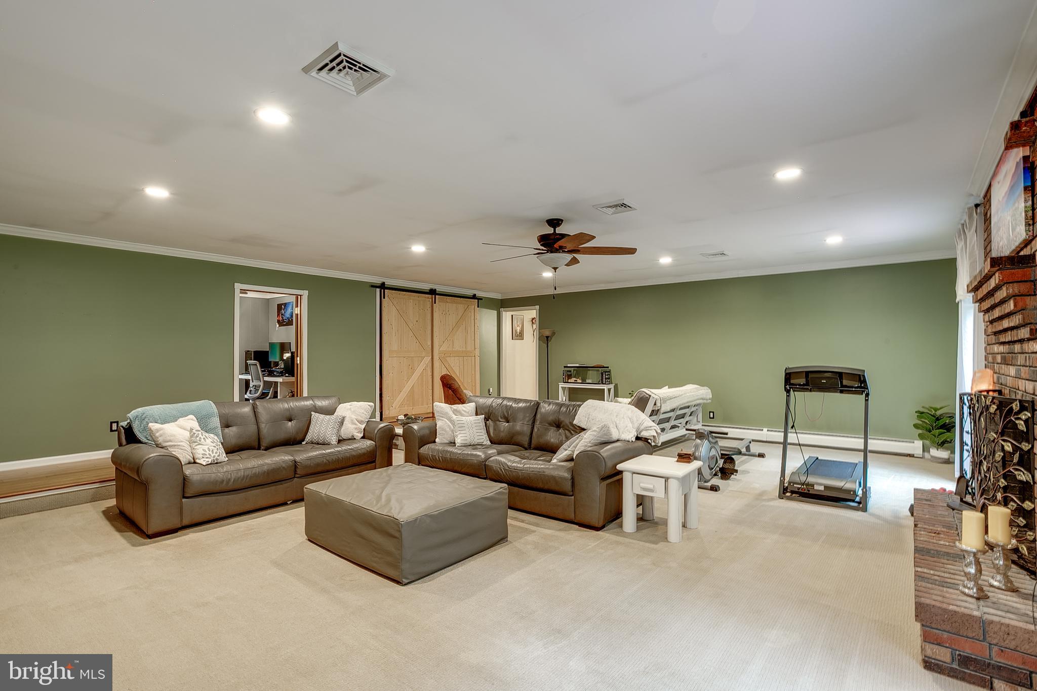 460 Pemberton Bypass Pemberton, NJ 08068 - Photo 15 of 41 Great Room