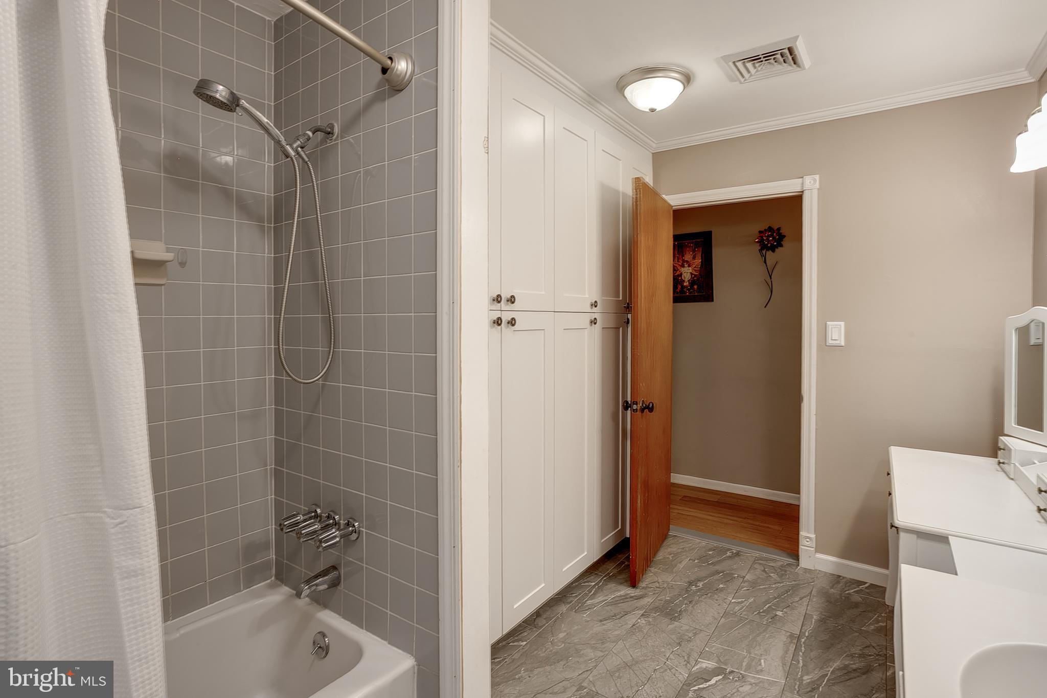 460 Pemberton Bypass Pemberton, NJ 08068 - Photo 26 of 41 Bathroom