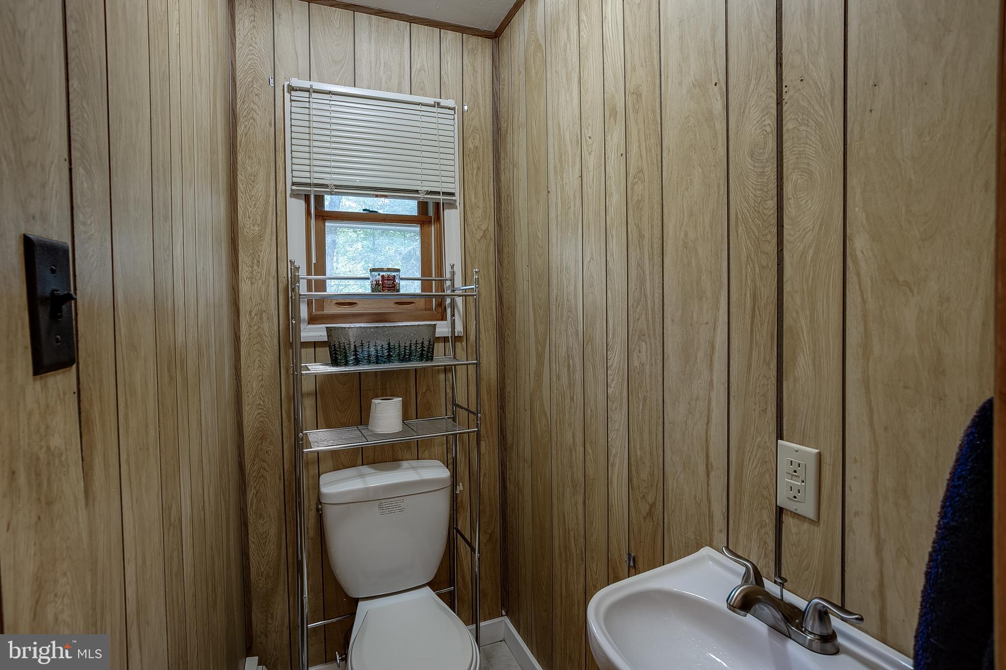 460 Pemberton Bypass Pemberton, NJ 08068 - Photo 32 of 41 Powder Room