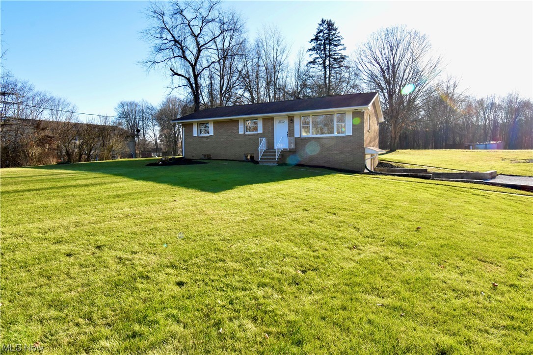 2970 Schotten Road Hubbard, OH 44425 - Photo 2 of 37 Gallery Image 2