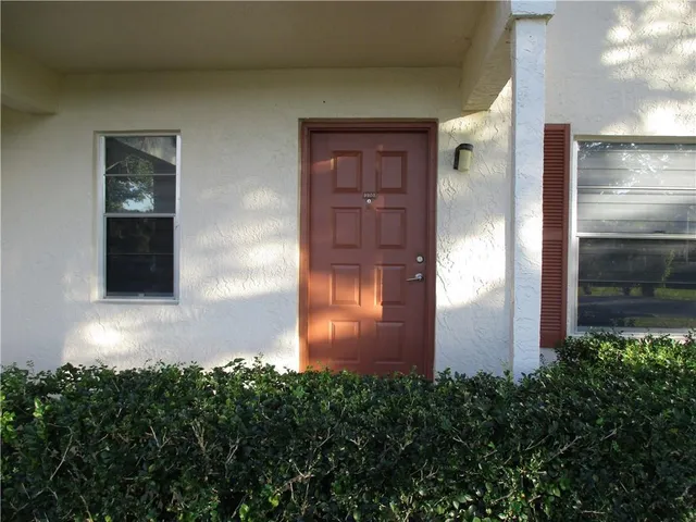 $2,650 | 9905 Three Lakes Circle, Unit 12D, Boca Raton, FL 33428