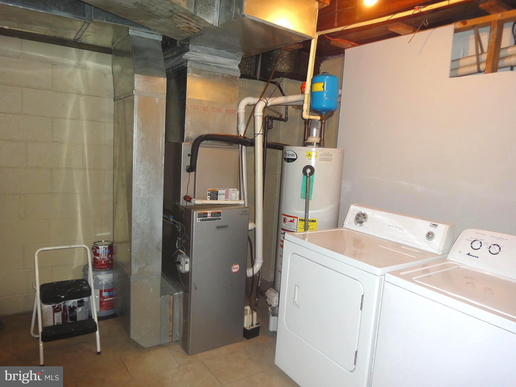 1803 Dunmere Road Baltimore, MD 21222 - Photo 10 of 14 Huge laundry and storage room.