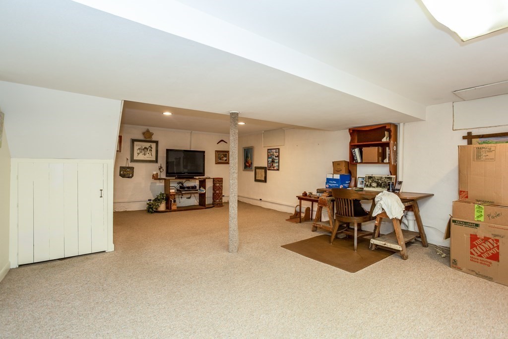 167 Hartford Terrace Springfield, MA 01118 - Photo 27 of 35 Gallery Image 27