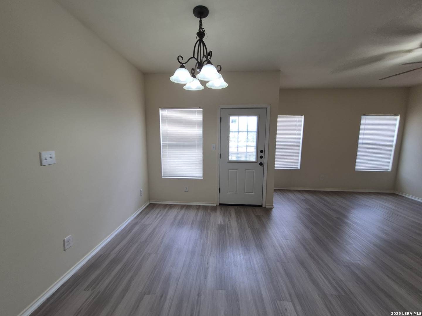 7208 Colina Way Converse, TX 78109 - Photo 7 of 28