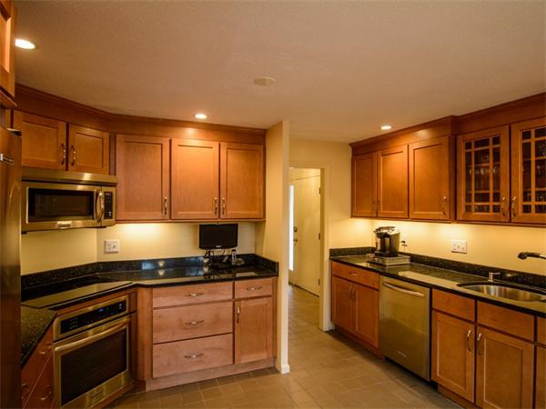 8 Jefferson Road Westborough, MA 01581 - Photo 9 of 30 Gallery Image 9