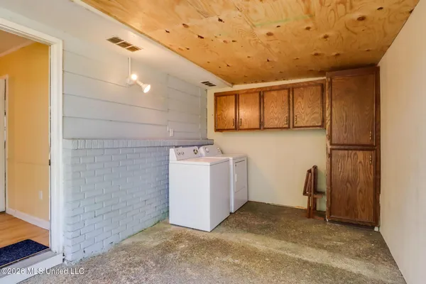 $265,000 | 323 Carter Road, Biloxi, MS 39531
