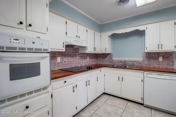 $265,000 | 323 Carter Road, Biloxi, MS 39531