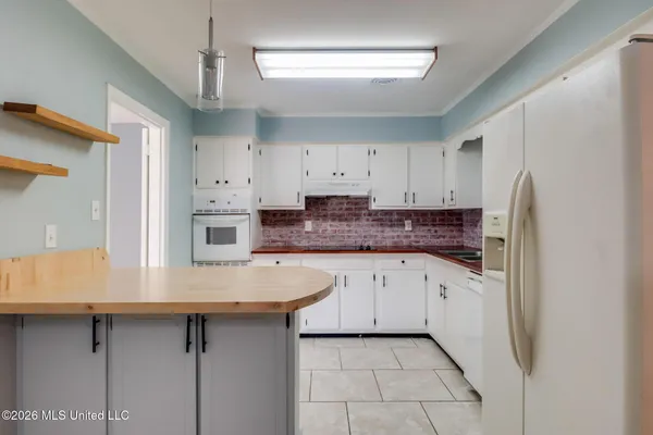 $265,000 | 323 Carter Road, Biloxi, MS 39531