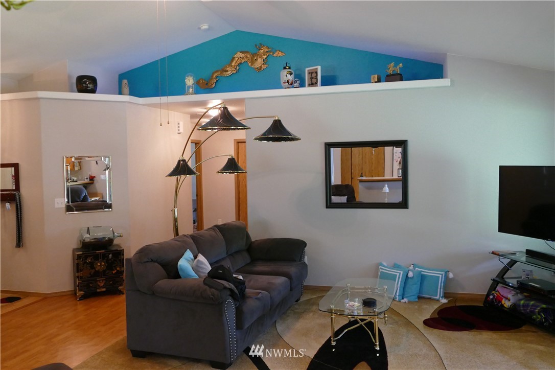 17411 Privet Court Southwest Rochester, WA 98579 - Photo 6 of 25