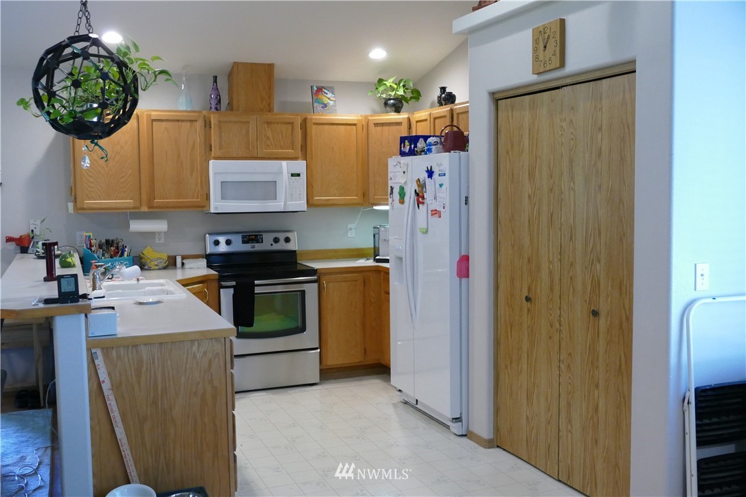 17411 Privet Court Southwest Rochester, WA 98579 - Photo 8 of 25
