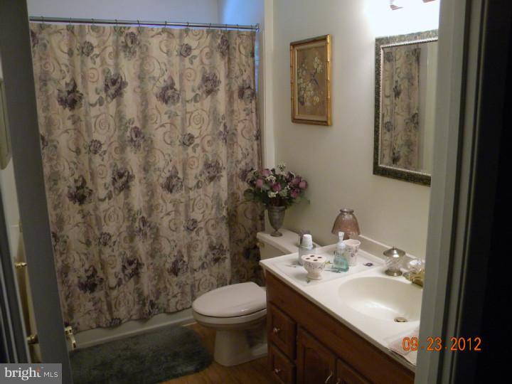 501 Barbara Road Fairless Hills, PA 19030 - Photo 18 of 25 Hallway