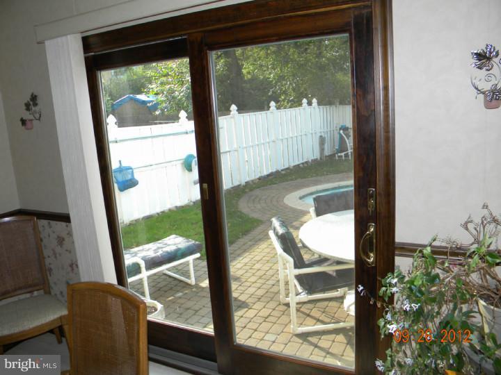 501 Barbara Road Fairless Hills, PA 19030 - Photo 8 of 25 Dining Room