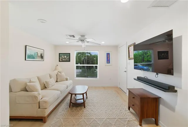 $1,299,900 | 2662-2656 Mangrove Street, Naples, FL 34112